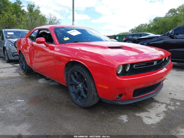 Salvage Dodge Challenger Image