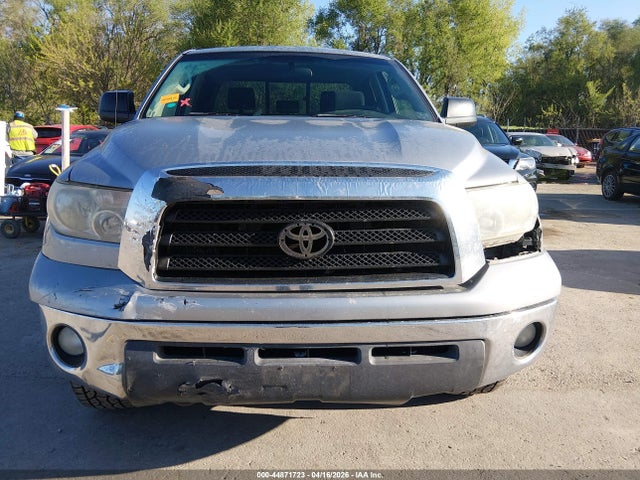 Toyota Tundra Sr5 5.7l V8