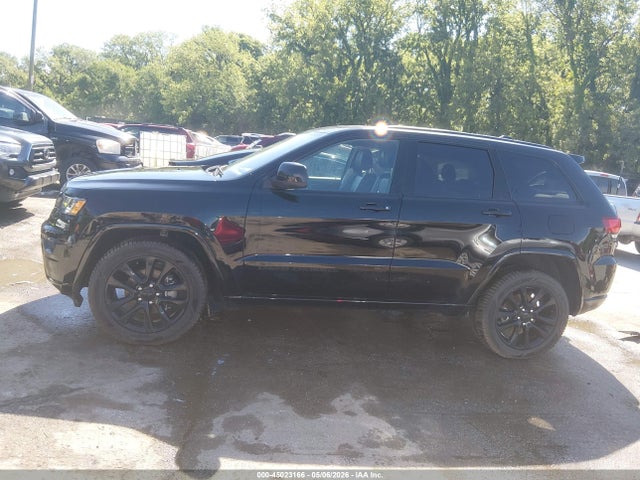 Jeep Grand Cherokee Altitude 4x4