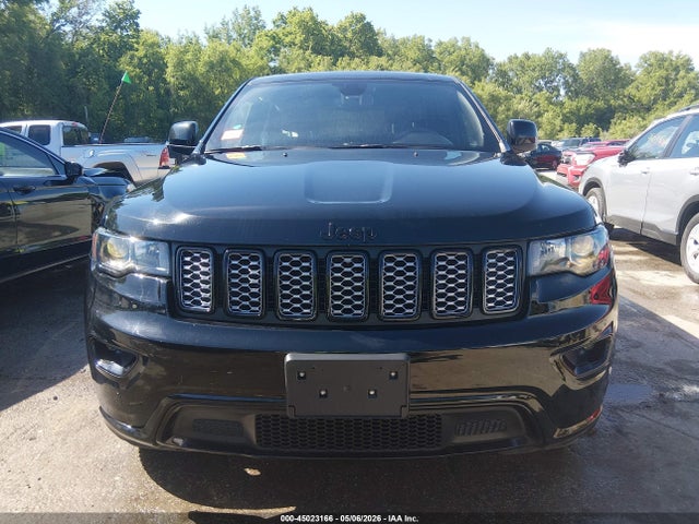 Jeep Grand Cherokee Altitude 4x4