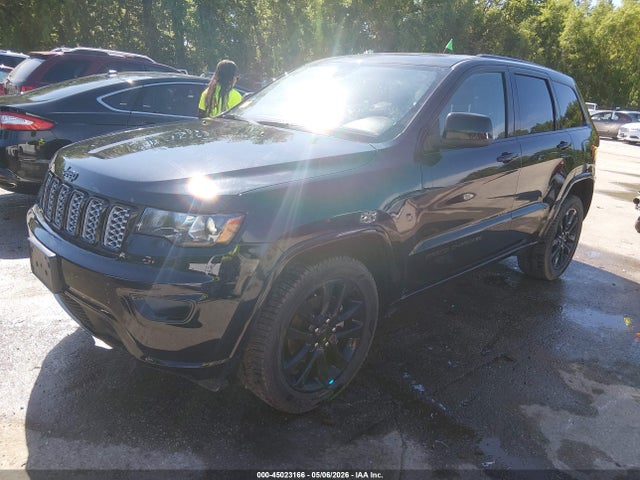 Jeep Grand Cherokee Altitude 4x4