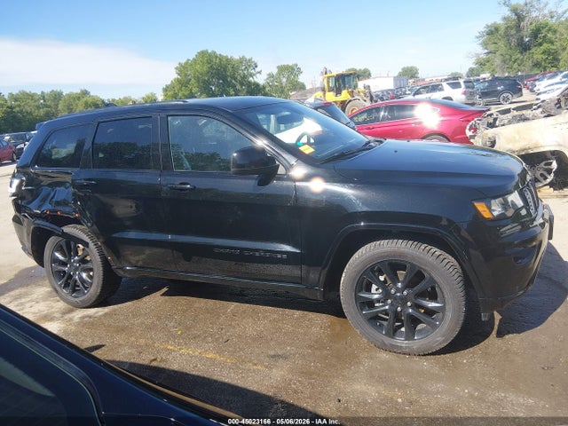 Jeep Grand Cherokee Altitude 4x4
