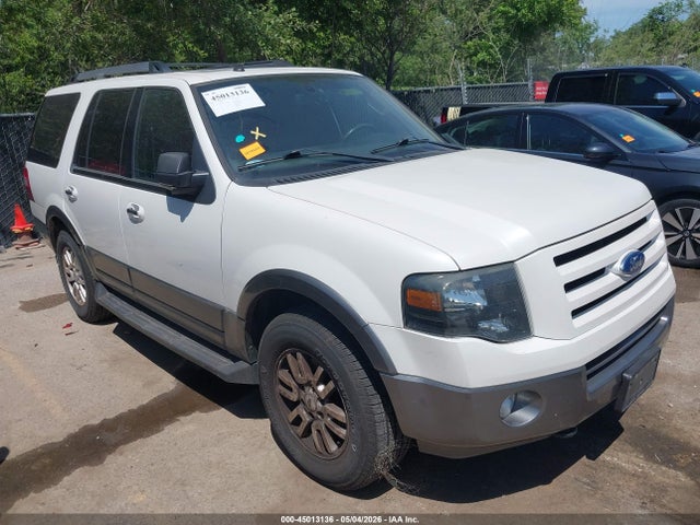 Salvage Ford Expedition Image