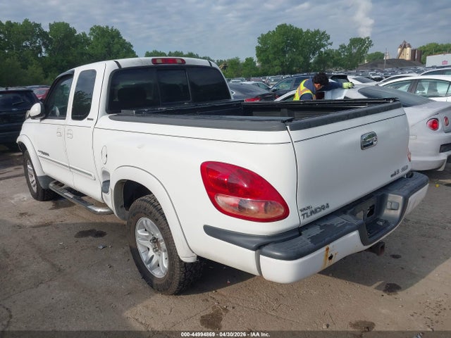 Toyota Tundra Limited V8