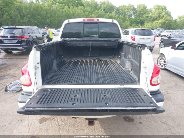Toyota Tundra Limited V8
