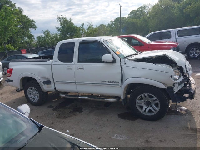 Toyota Tundra Limited V8