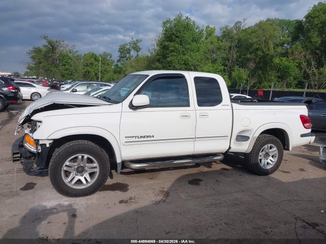 Toyota Tundra Limited V8