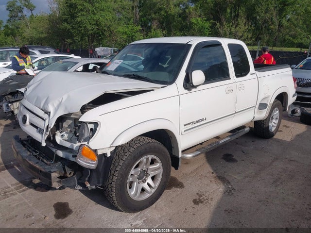 Toyota Tundra Limited V8