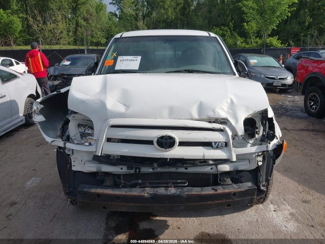 Toyota Tundra Limited V8