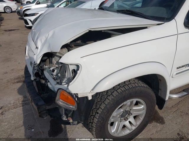 Toyota Tundra Limited V8