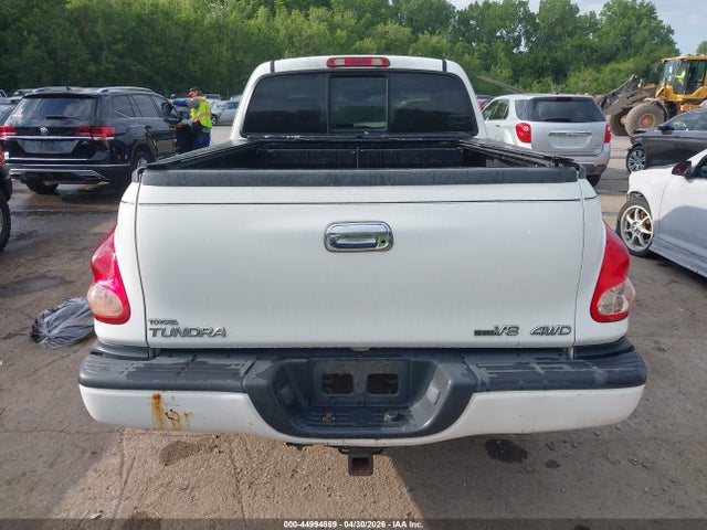 Toyota Tundra Limited V8