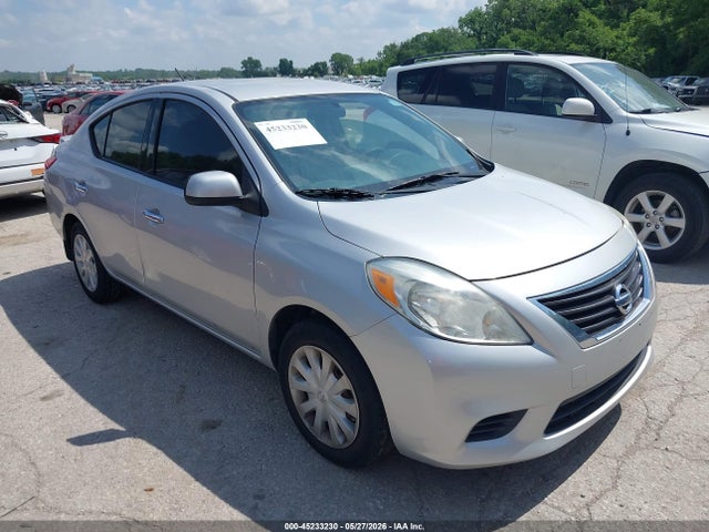 Salvage Nissan Versa Image