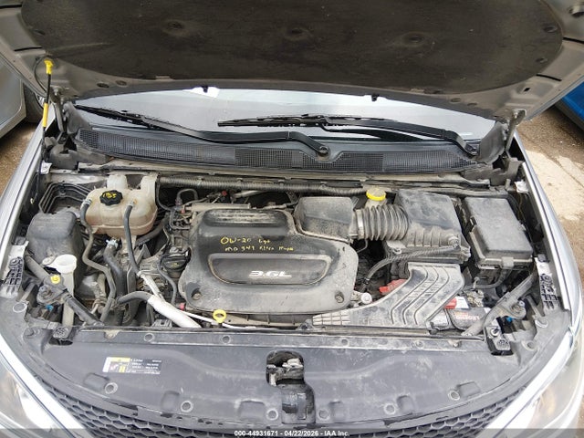 Chrysler Pacifica Touring-l