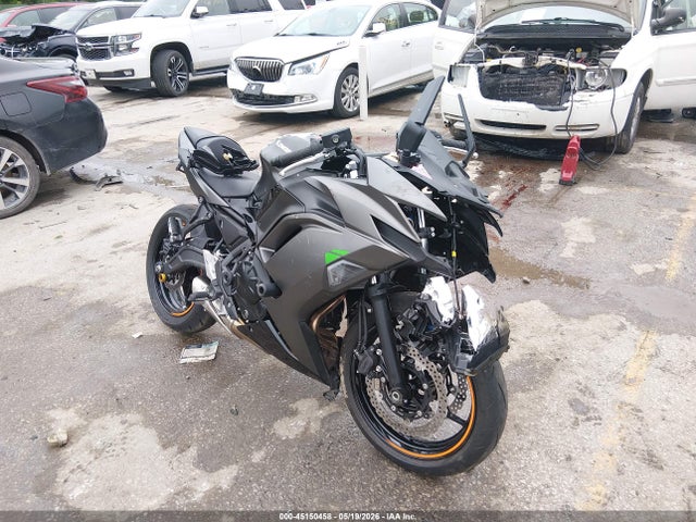 Salvage Kawasaki Ex650 Image
