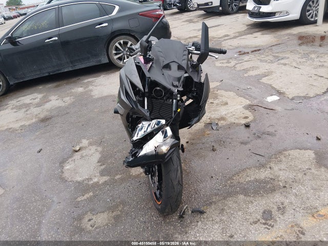Kawasaki Ex650 P