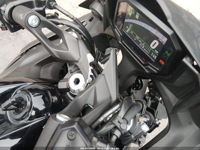 Kawasaki Ex650 P