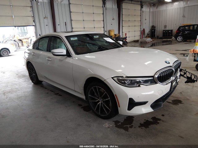 Salvage BMW 3 Series Image