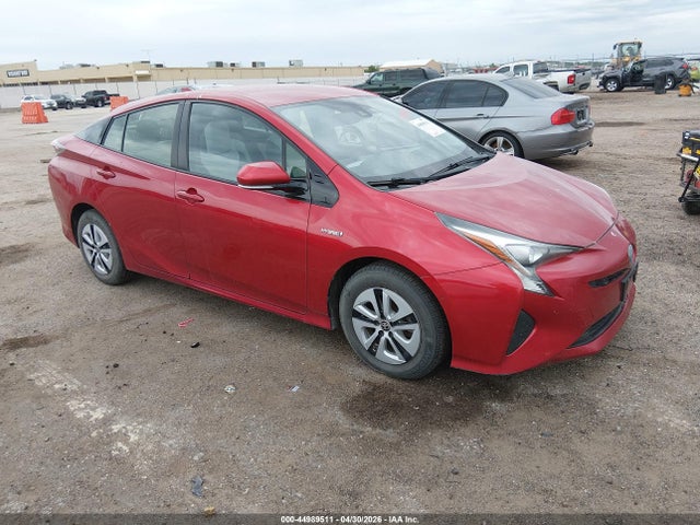 Salvage Toyota Prius Image