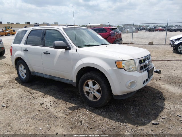 Salvage Ford Escape Image