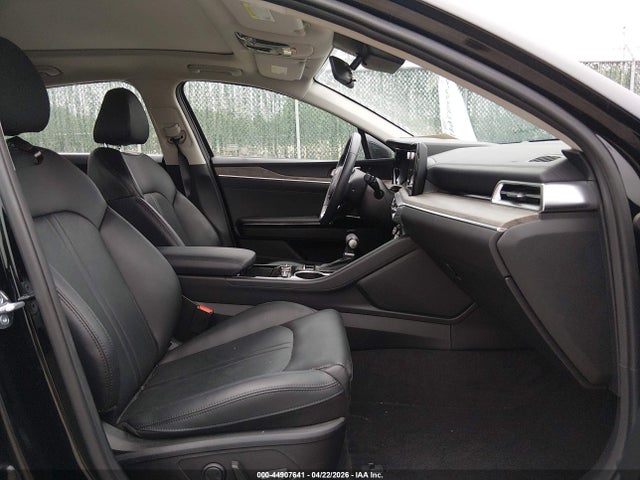 Kia K5 Ex