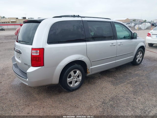 Dodge Grand Caravan Sxt