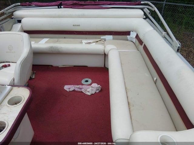 Maurell Pontoon