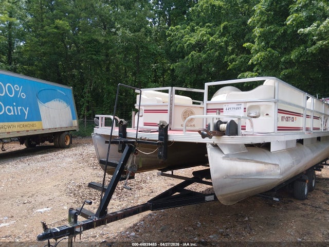 Maurell Pontoon