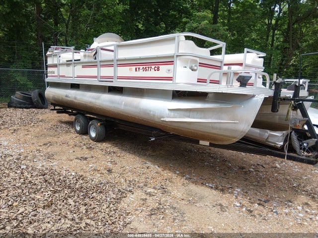 Salvage Maurell Pontoon Image
