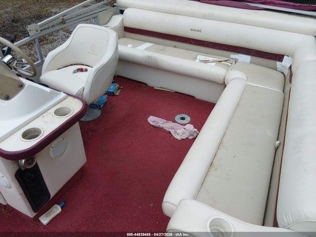 Maurell Pontoon