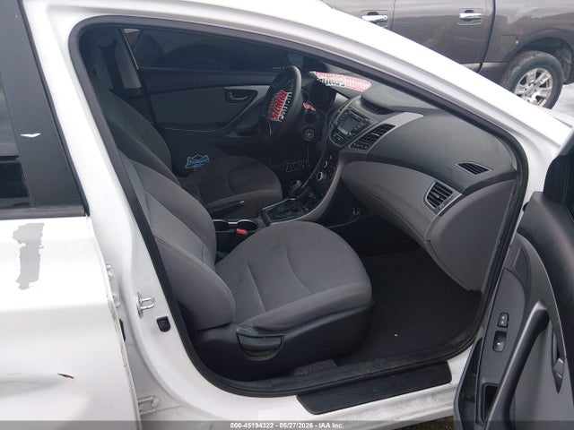 Hyundai ELANTRA Se