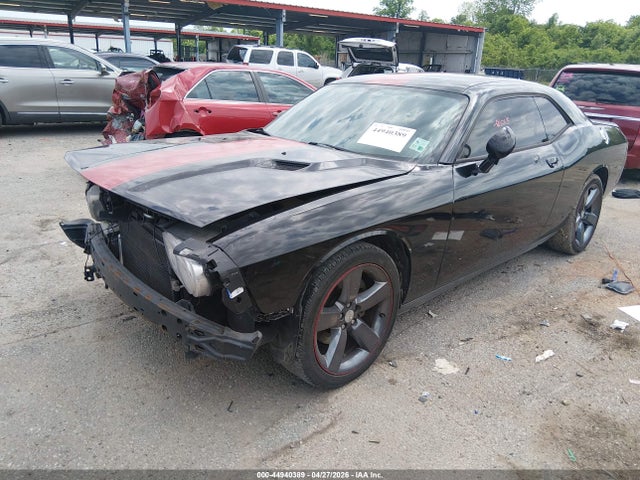 Dodge Challenger Sxt