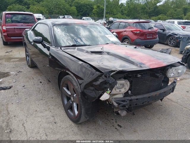 Salvage Dodge Challenger Image