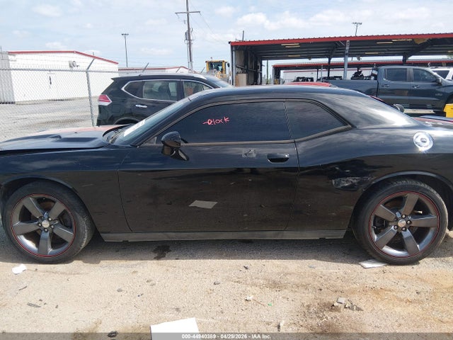 Dodge Challenger Sxt