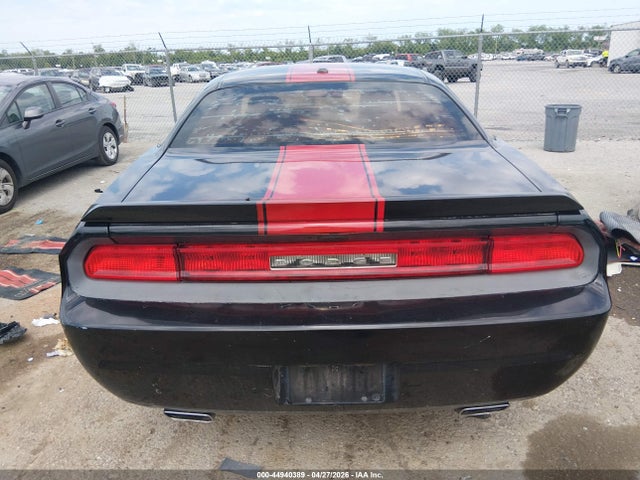 Dodge Challenger Sxt