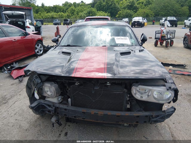 Dodge Challenger Sxt