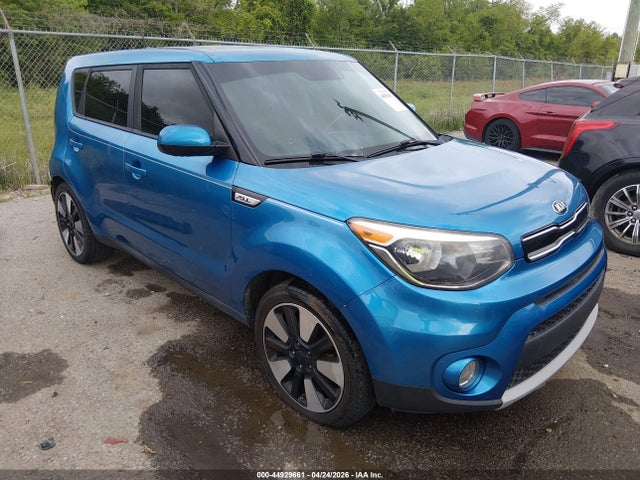 Salvage Kia Soul Image
