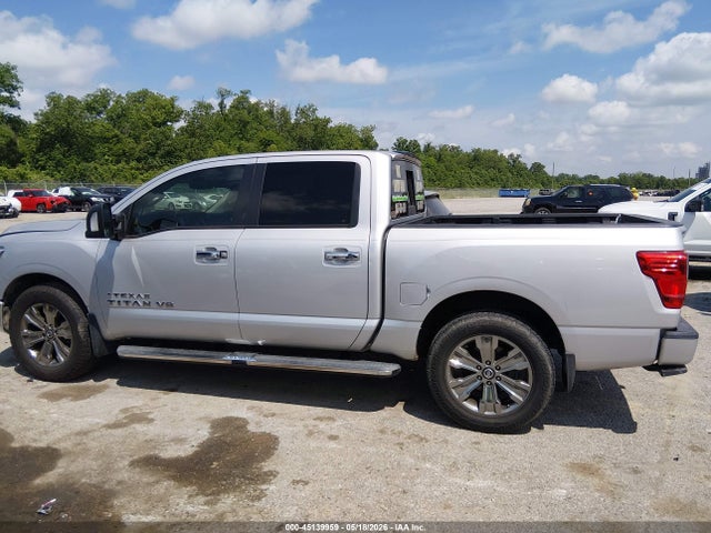 Nissan Titan Sv