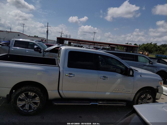 Nissan Titan Sv