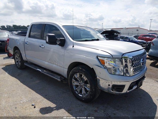Salvage Nissan Titan Image