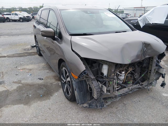 Salvage Honda Odyssey Image