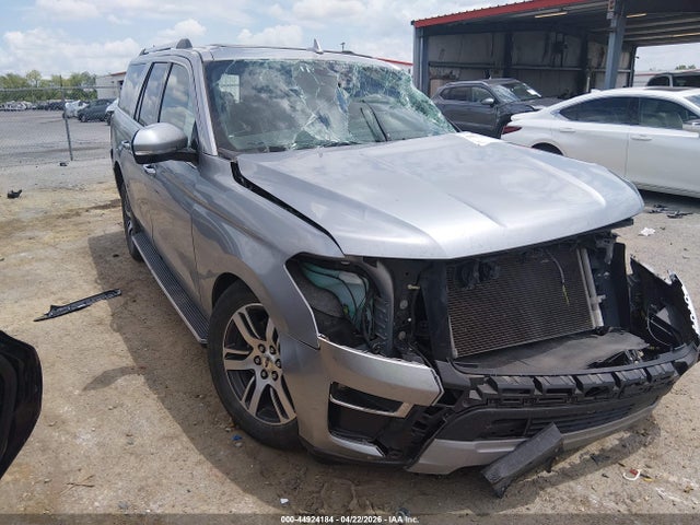 Salvage Ford Expedition Image