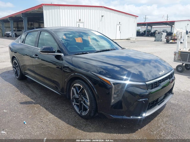 Salvage Kia K4 Image