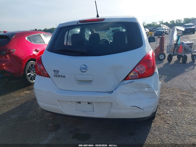 Nissan Versa 1.8 S