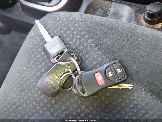 Nissan Versa 1.8 S