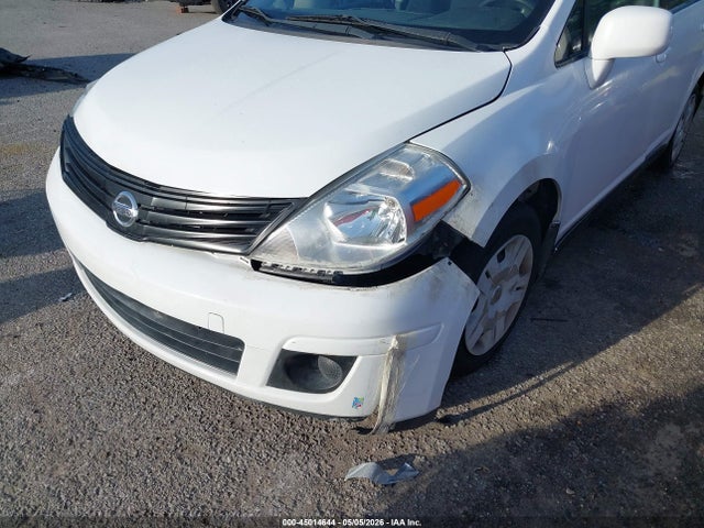 Nissan Versa 1.8 S