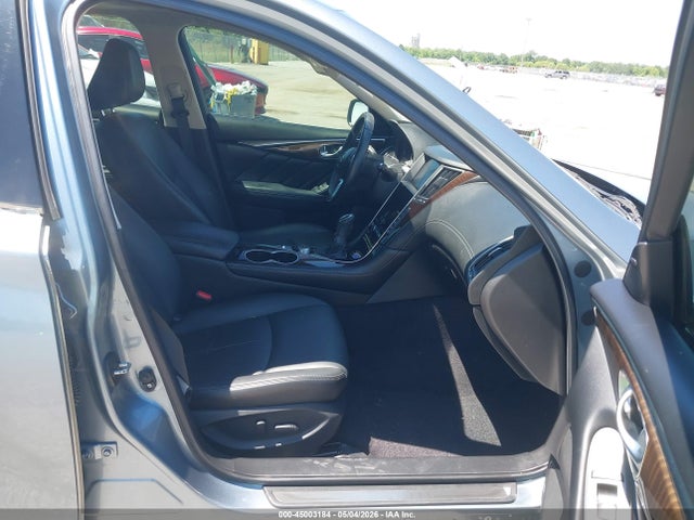 INFINITI Q50 3.0t Luxe