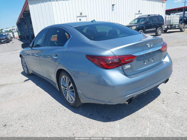 INFINITI Q50 3.0t Luxe