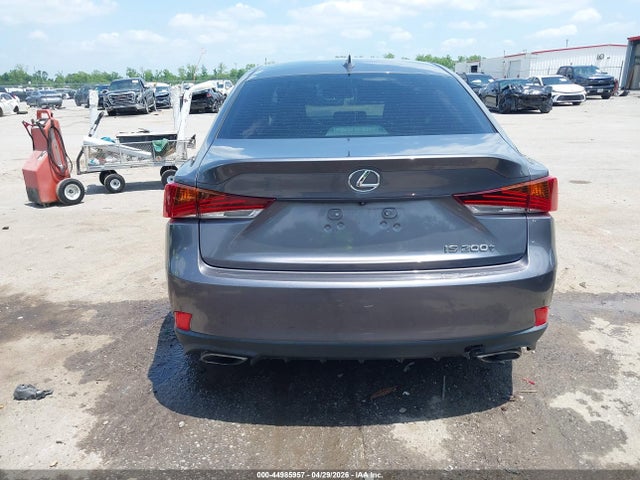 Lexus Is
