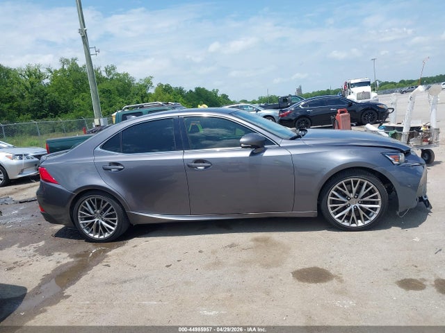 Lexus Is