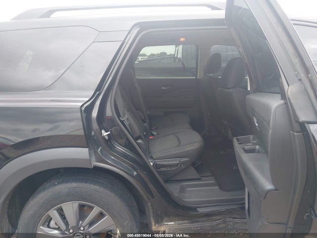 Nissan Pathfinder Sv 2wd